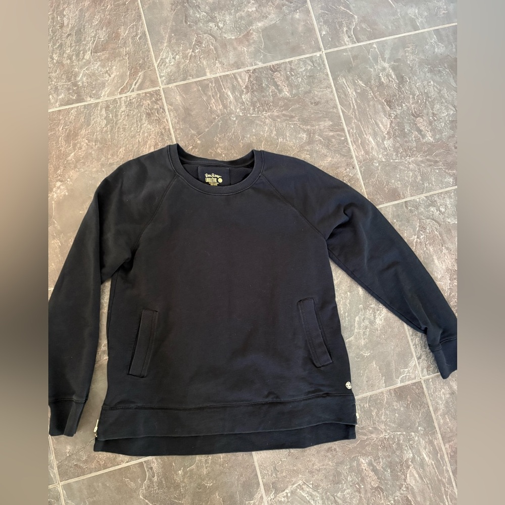 Lilly Pulitzer Luxletic Black Sweatshirt with pockets and zippers women’s large